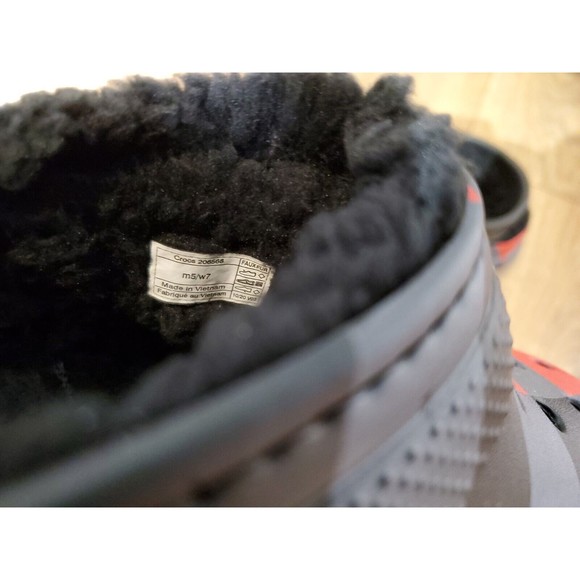 Crocs NewSOLD OUT Classic Lined Holiday Christmas Plaid Clogs Slippers Womens 7 - Picture 10 of 10